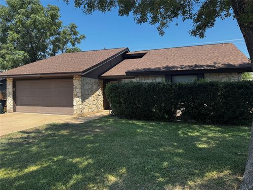 407 Hillside Dr, Round Rock, TX, 78681-3712 | Card Image