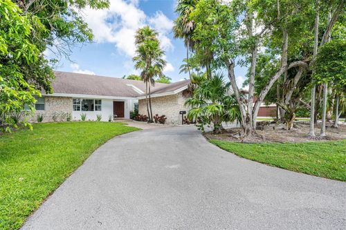 9444 Sw 69th Ct, Pinecrest, FL, 33156 | Card Image