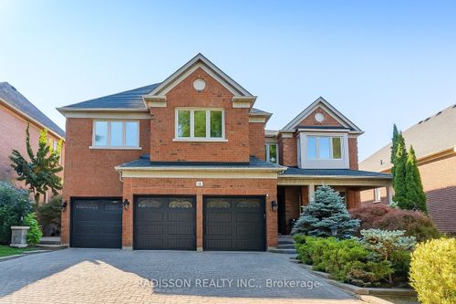 956 Portminster Crt, Newmarket, ON, L3X1L8 | Card Image