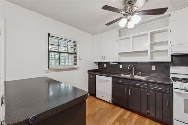 3123 Deshong Dr, House other with 4 bedrooms, 2 bathrooms and 1 parking in Stone Mountain GA | Image 10