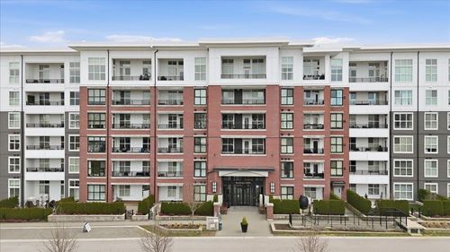 c211-8150 207 St, Langley, BC, V2Y4J4 | Card Image