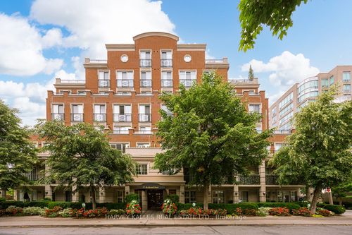 302-77 Mcmurrich St, Toronto, ON, M5R3V3 | Card Image