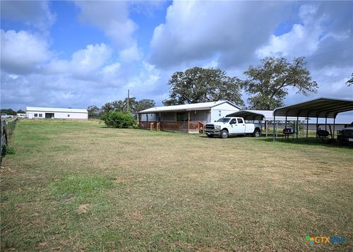 334 Johnson Farms Rd, Harwood, TX, 78632-2011 | Card Image