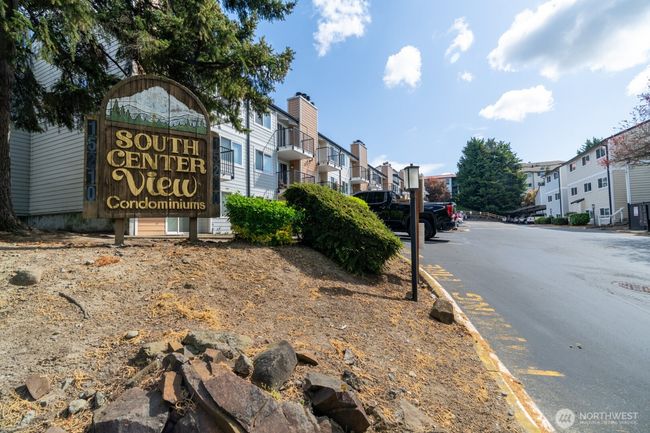 E204 - 15210 Macadam Rd S, Condo with 2 bedrooms, 2 bathrooms and 1 parking in Tukwila WA | Image 32