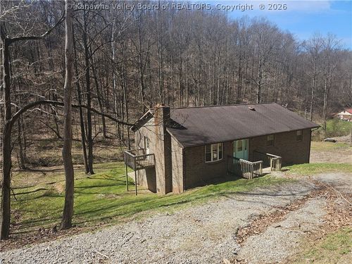 325 Fishers Branch Road, Sissonville, WV, 25312 | Card Image