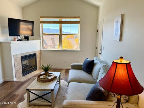 305-101 Waterside Ct, Fraser, CO, 80442 | Card Image