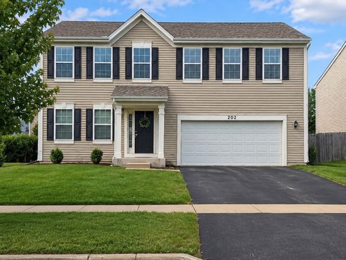 202 Minuet Cir, Volo, IL, 60073-5916 | Card Image
