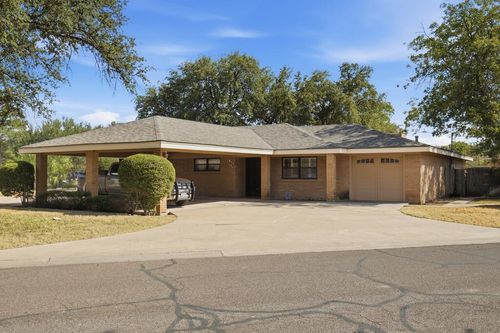 1419 Sparks St, Midland, TX, 79701-3901 | Card Image