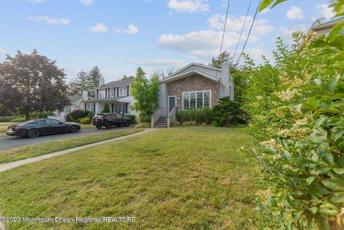 4 Royal Place, Elberon, NJ, 07740 | Card Image