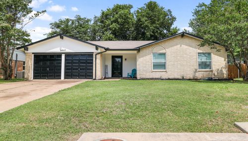 6441 Carousel Dr, Watauga, TX, 76148-2812 | Card Image