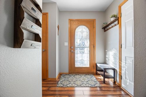 2929 Sw Meadow Ridge Dr, Ankeny, IA, 50023-9470 | Card Image