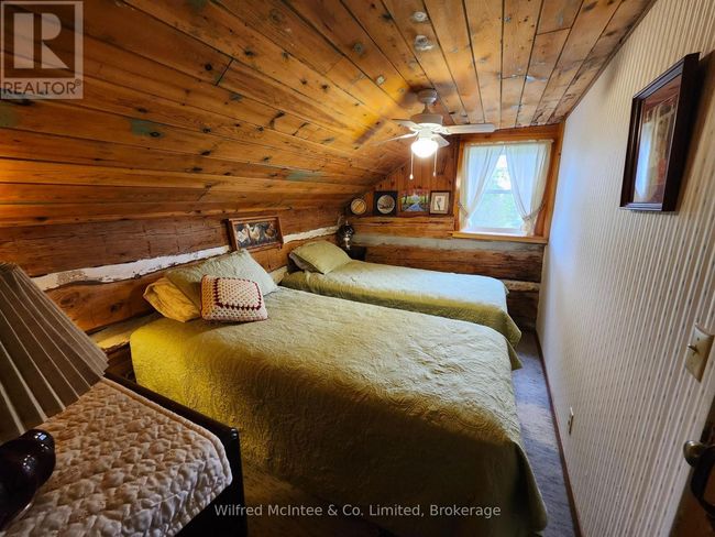 40065 School Rd, Home with 3 bedrooms, 2 bathrooms and 5 parking in Goderich ON | Image 17