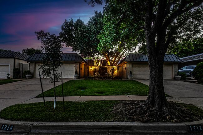 1214 Belle Pl, Home with 3 bedrooms, 3 bathrooms and null parking in Fort Worth TX | Image 24