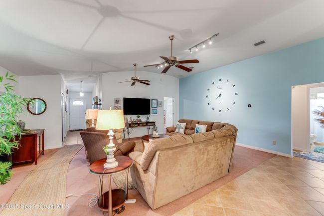 235 Randle Ave, House other with 3 bedrooms, 2 bathrooms and null parking in Oak Hill FL | Image 6