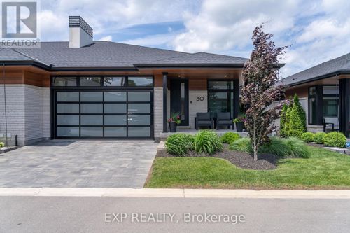 30 Peach Tree Common, Saint Catharines, ON, L2N0B6 | Card Image