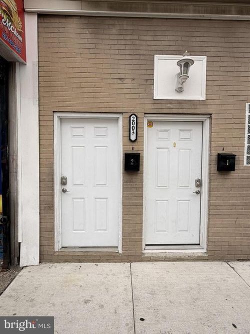 2-2003 S 7th St, PHILADELPHIA, PA, 19148-2411 | Card Image