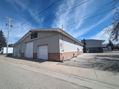 108 N Mackinaw Rd, Au Gres, MI, 48703 | Card Image