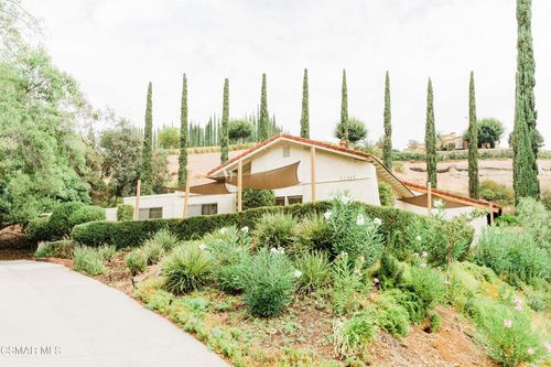 32355 Saddle Mountain Dr, Westlake Village, CA, 91361-3903 | Card Image