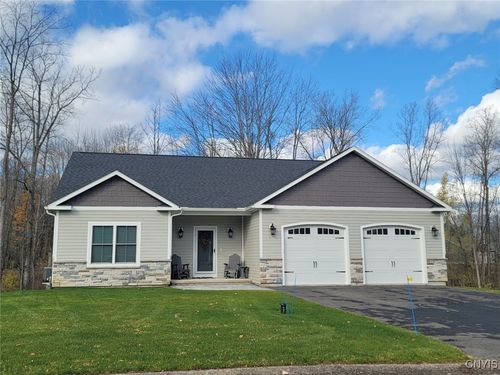 31 Longview Ter, Baldwinsville, NY, 13027 | Card Image