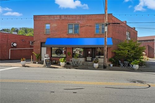 21 Grant Ave, Etna, PA, 15223-1868 | Card Image