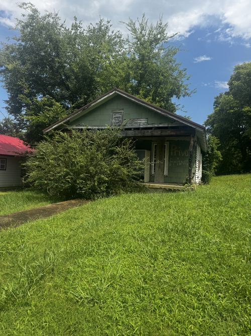 534 E Washington St, Pulaski, TN, 38478 | Card Image
