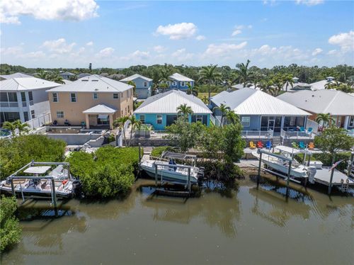 424 Bahama Grande Blvd, Apollo Beach, FL, 33572-2551 | Card Image
