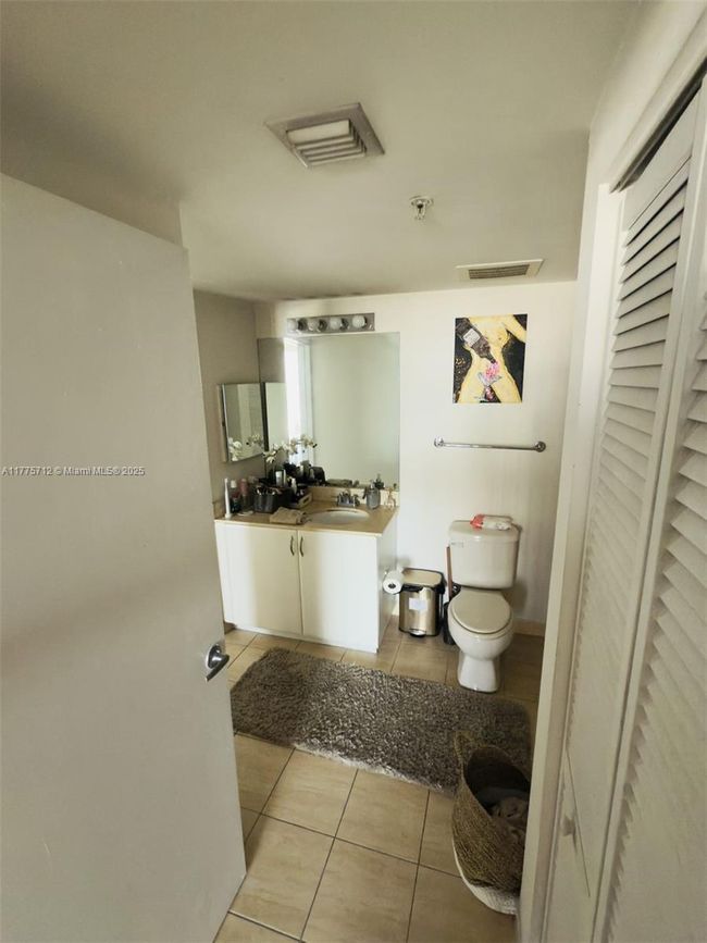 APT-1612 - 1750 N Bayshore Dr, Condo with 1 bedrooms, 1 bathrooms and null parking in Miami FL | Image 14