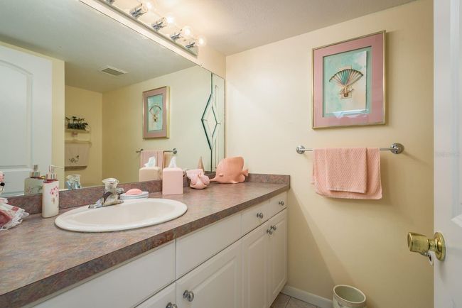 1712 - 1712 Hammock Pine Blvd, Condo with 1 bedrooms, 2 bathrooms and null parking in CLEARWATER FL | Image 20