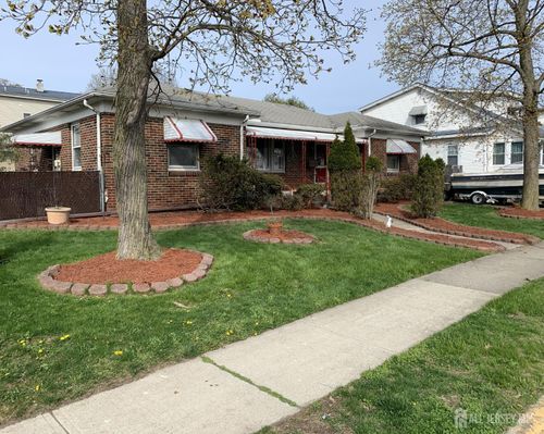 29 Claire Ave, WOODBRIDGE, NJ, 07095-3750 | Card Image