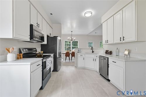 10008 Chartwood Ct, Sandston, VA, 23150-4123 | Card Image