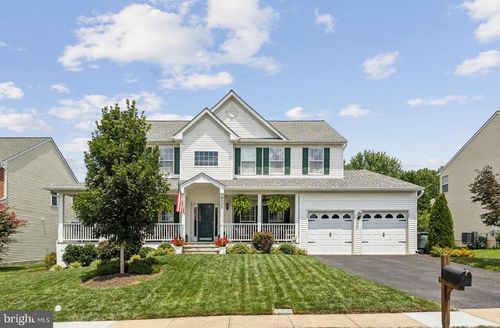 9305 Michael Ct, MANASSAS PARK, VA, 20111-8240 | Card Image