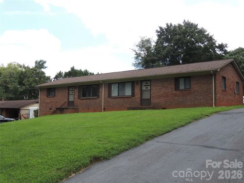 409 E K St, Newton, NC, 28658-2646 | Card Image
