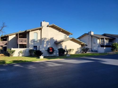 207 Hi Cir N, Horseshoe Bay, TX, 78657-6234 | Card Image