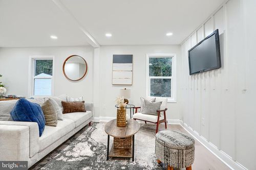 2 Sidewell Ct, BALTIMORE, MD, 21221-2919 | Card Image