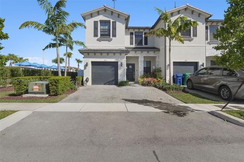 493 Nw 204th St, Miami Gardens, FL, 33169-3475 | Card Image