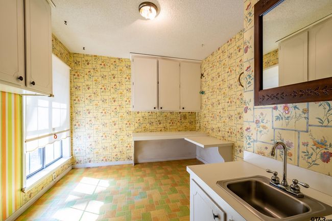 507 E Longview St, House other with 3 bedrooms, 3 bathrooms and null parking in Arp TX | Image 32