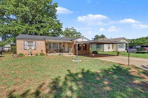 161 Blackburn Blvd, Elk City, OK, 73644-1640 | Card Image