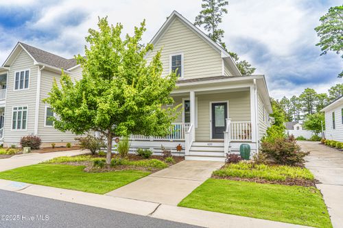 420 Manning Sq, Southern Pines, NC, 28387-5075 | Card Image