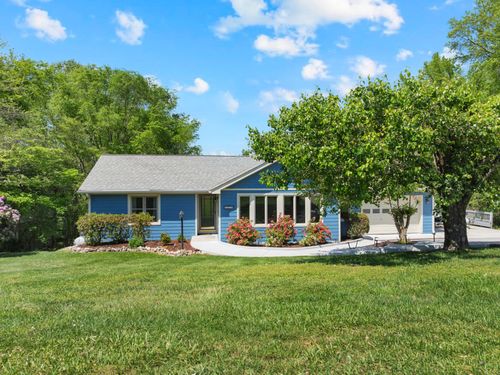 1576 Damron Rd, Estill Springs, TN, 37330-4325 | Card Image