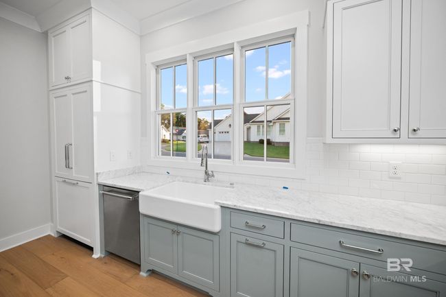 Kitchen | Image 11