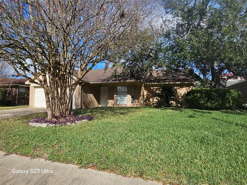 6715 La Puente Dr, Houston, TX, 77083-1126 | Card Image