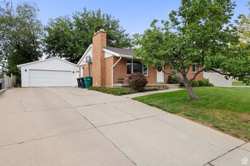 556 1880, Woods Cross, UT, 84087-1601 | Card Image