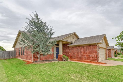 208 Somers Pointe Blvd, Yukon, OK, 73099-7156 | Card Image