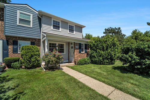 24822 Olde Orchard St, Novi, MI, 48375-2982 | Card Image