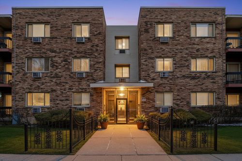 apt-107n-420 Home Ave, Oak Park, IL, 60302-3713 | Card Image