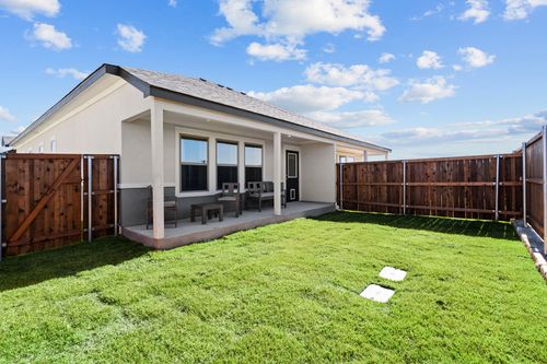 1223a-4770 Luxe Ln, Denton, TX, 76207-5183 | Card Image