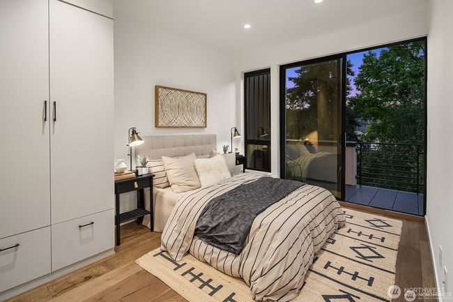 B - 2236 Fairview Ave E, Townhouse with 3 bedrooms, 4 bathrooms and null parking in Seattle WA | Image 7