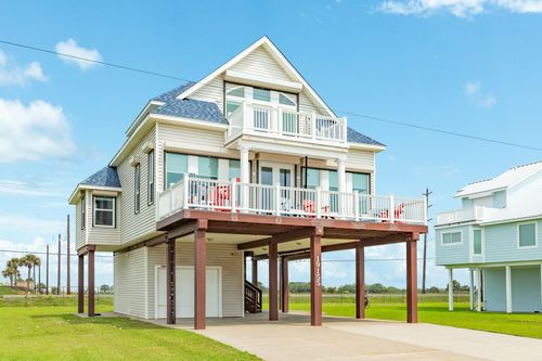 19155 Kahala Dr, Galveston, TX, 77554-9696 | Card Image