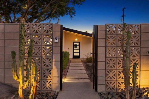 565 W Yorba Rd, Palm Springs, CA, 92262-1967 | Card Image