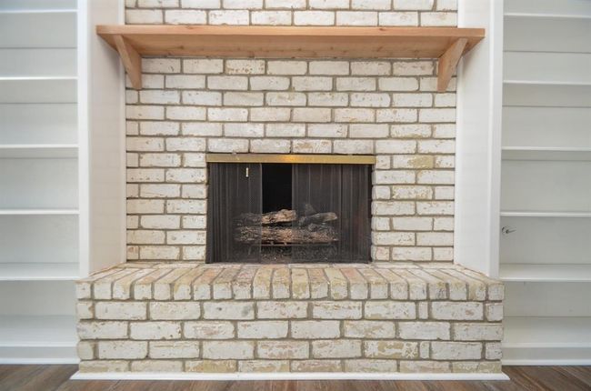 48 Artesia, Home with 3 bedrooms, 2 bathrooms and null parking in Conroe TX | Image 11